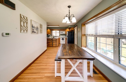 Hurricane House | Cozy West Virginia Home ~ 13 Mi to Kanawha River