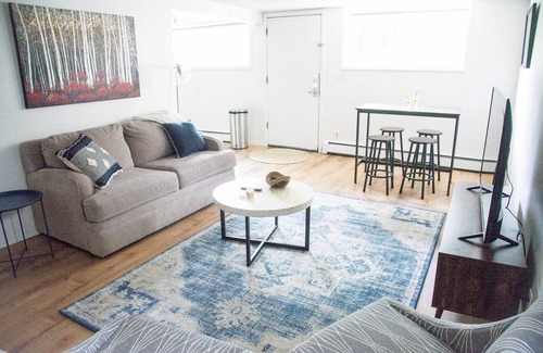 South Addition Apartment | Cozy Westchester Lagoon 2-Bedroom Apartment