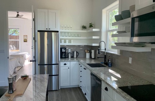 California Wine Country Cottage | Cozy Wine Country Rental Close to Downtown Hopland