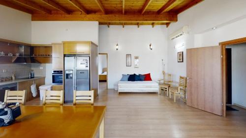 Nazareth Apartment | Cozy wood apartment with great view to Nazareth