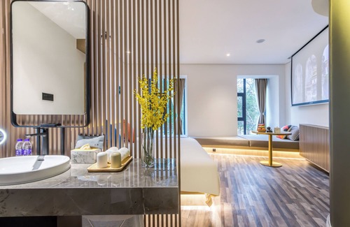 Gongshu Hotel | Cozylife Hotel Canal
