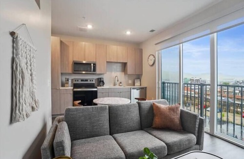 Lower Lawrenceville Apartment | CozySuites at Lawrenceville