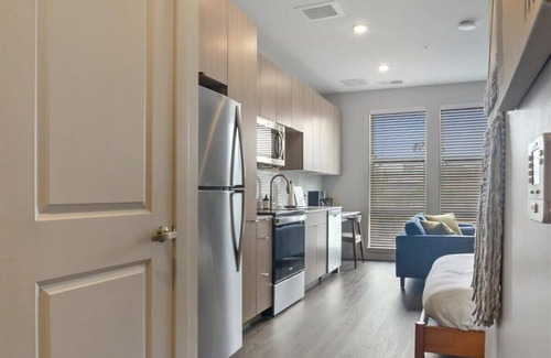 Lower Lawrenceville Apartment | CozySuites Modern SDO, Lawrenceville
