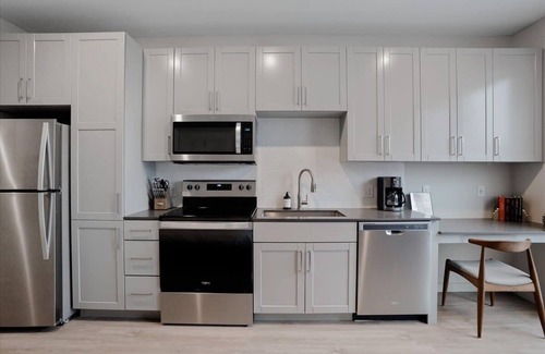 Lower Lawrenceville Apartment | CozySuites Stylish SDO, Lawrenceville