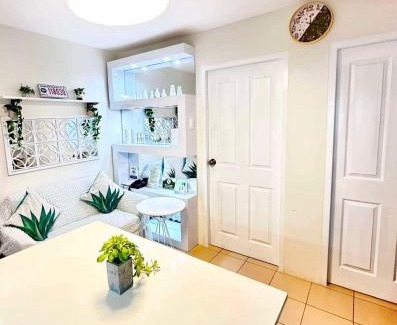 Poblacion District Apartment | COZYTEL Centro