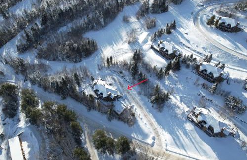 Bretton Woods Villa | CR1 Top Rated Ski-In Ski-Out Townhome Great views fireplaces fast wifi AC - Short walk to slopes
