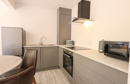 Wells-next-the-Sea Cottage | CRAB COTTAGE - WELLS NEXT THE SEA, pet friendly in Wells-Next-The-Sea