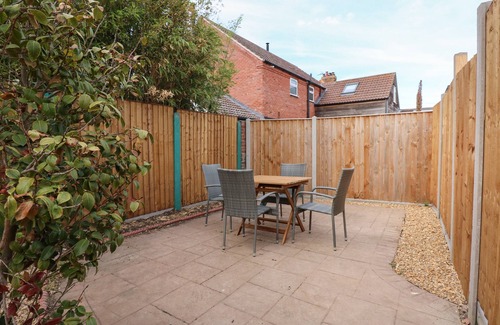 Wells-next-the-Sea Cottage | CRAB COTTAGE - WELLS NEXT THE SEA, pet friendly in Wells-Next-The-Sea
