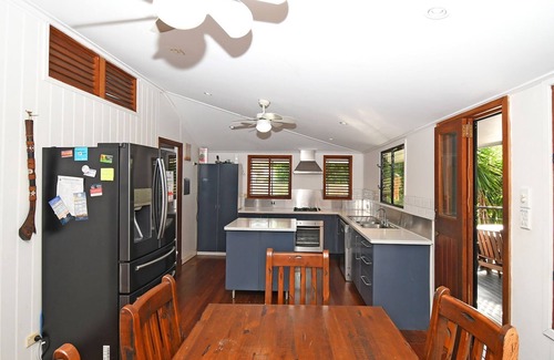 Toogoom House | Crab Shack on Moreton