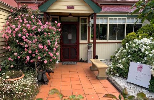 Grove Bed & Breakfast | Crabtree House