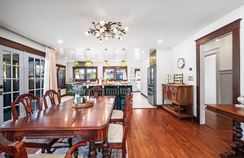 Belmont Heights House | 🏡 CRAFTSMAN BY THE SEA 🌊: Walking distance to the beach, free wifi and parking!
