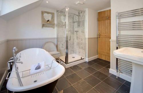 Loch Tay House | Craigeanie Farmhouse