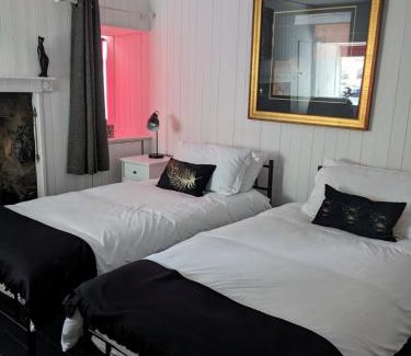 Sandhaven House | Craigmile Cottage