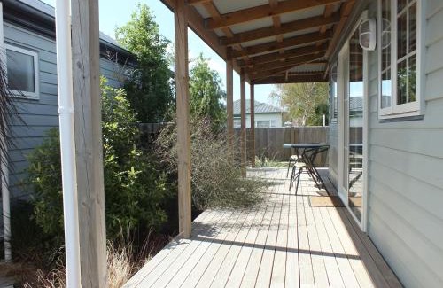 Saint Albans Hotel | Cranford Cottages and Motel