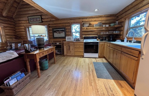 Chiloquin Cabin | Crater Lake Adventure Basecamp: Riverside Log Cabin Getaway