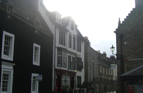 South Queensferry Apartment | Crawsteps