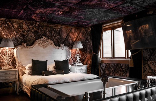 Stadhampton Hotel | Crazy Bear Hotel-Stadhampton