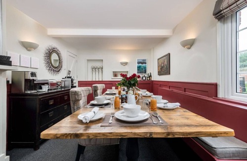 Hurley House | Crazy Fox House - Sleeps 12