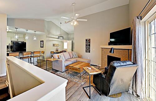 Edwards Apartment | Crazy Horse Condo