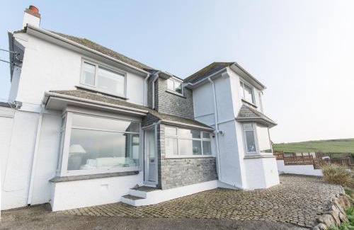 Sennen House | Creagle, Sennen Cove