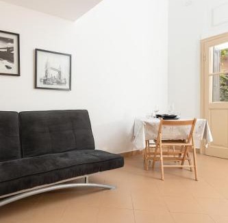 Zona Risorgimento Apartment | Cream Little Apartment - M1 - City Center