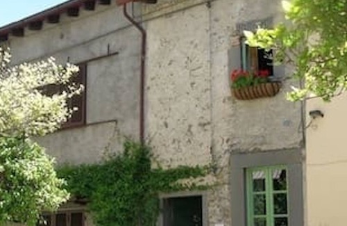Tereglio House | Creatives' Hideaway for 2 -Tuscany - Free Wi-Fi