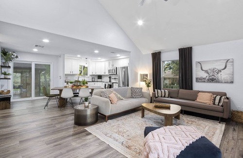 Horseshoe Bay House | Creek Haven Getaway | Concierge Services