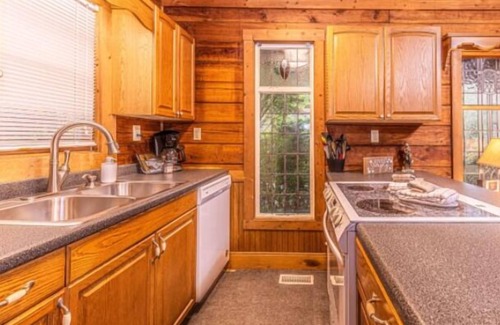 Bryson City Cabin | Creek Side Combo | Sleeps 21, Creek Access, Pets Allowed