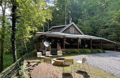 Marble Cabin | Creekside Cabin offering privacy in a cozy wooded mountain setting with stream!