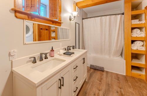 Saint David Apartment | Creekside Hideaway -Oak Bay, NB