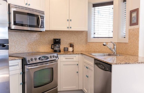 Regional District of Nanaimo Apartment | Creekside Hideout for Quiet Souls Condo A