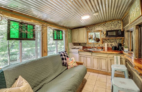 Summerville Cabin | Creekside Retreat w/Swimming Hole in Summerville