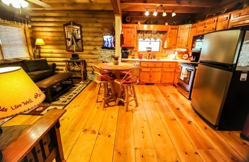 Todd Cabin | Creekside Serenade Available Labor Day Weekend!