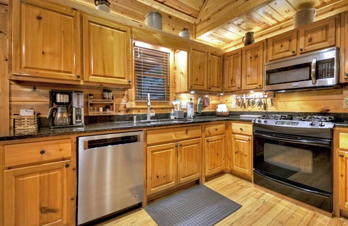McCaysville Cabin | Creekside Soaks, Swimming Hole Splashes, & a Hidden Waterfall - The Overlook on Fightingtown