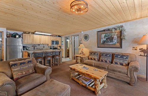 Fall River Estates Condo | Creekside Suite 07 (NO HT)