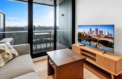 Cremorne Apartment | Cremorne Cityscape View 1-Bed with Gym, Spa, Sauna