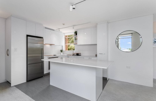 Cremorne Apartment | Cremorne- HAR20- Harrison St - Modern 2BR Apartment in Quiet Street Near Neutral Bay Village
