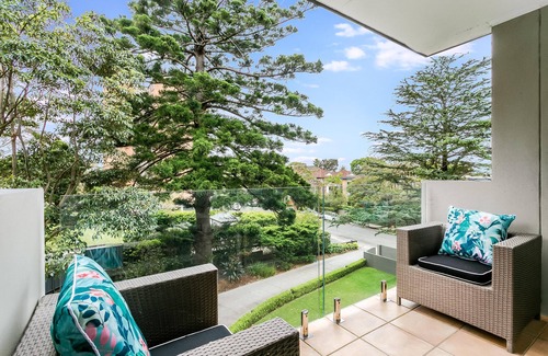 Cremorne Apartment | Cremorne- HAR20- Harrison St - Modern 2BR Apartment in Quiet Street Near Neutral Bay Village