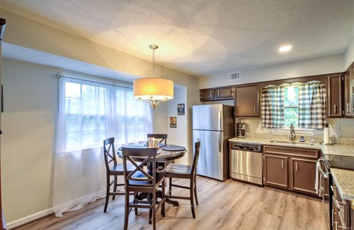 Crescent Hill Apartment | Crescent Hill Apartment Mid-Term Rental