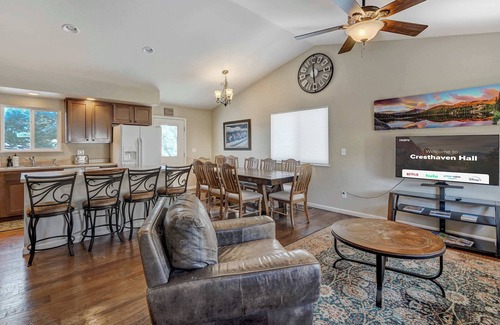 Central Colorado Springs House | Crestwood Estate: 4 Homes, Sleeps 48, Near UCCS!