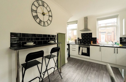 Bury House | Crew Quarters: Your Ideal Stay in Bury