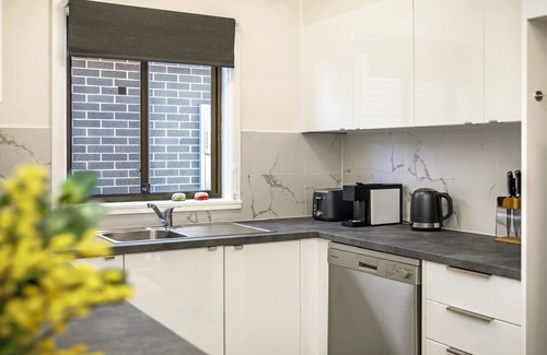 Ettalong Beach House | Crimson Belle Ettalong Beach