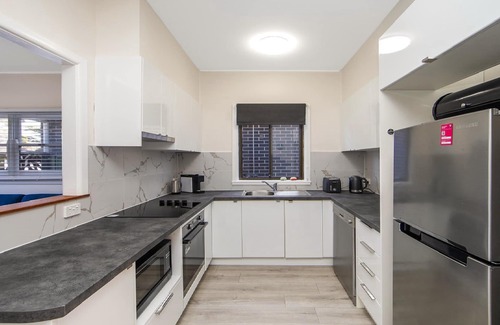Ettalong Beach House | Crimson Belle Ettalong Beach