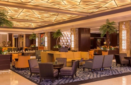 Alabang Hotel | Crimson Hotel Filinvest City, Manila