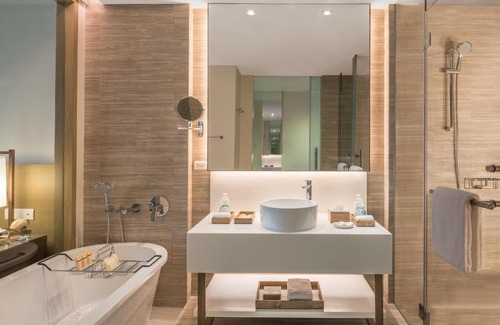 Yapak Resort | Crimson Resort and Spa Boracay