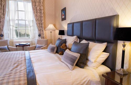 Peebles House | Cringletie House