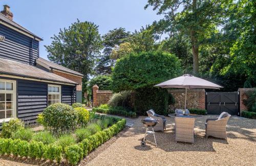 Bury St Edmunds House | Crisply stylish Georgian cottage - Orchard Coach House