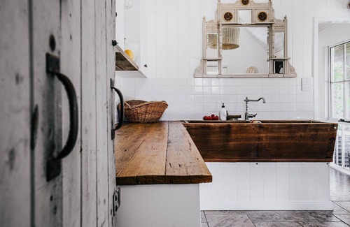 Pipers Creek House | Crofters Fold ~ Daylesford Macedon Region ~ Fabulous Farm Stay!