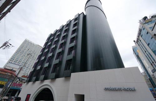 Guri Hotel | Croissant Hotel Guri by Aank