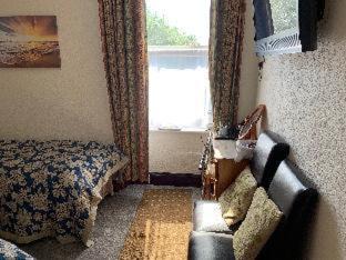 Dingwall House | Cromarty View Guest House Accommodations & B&B